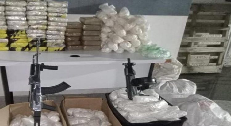 Armas largas y más de 200 kilos de drogas son aseguradas en SLRC