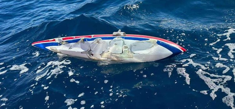 Localizan partes de la avioneta desaparecida en el Mar de Cortés