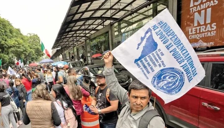 Trabajadores del Poder Judicial de la Federación acuerdan mantener el paro