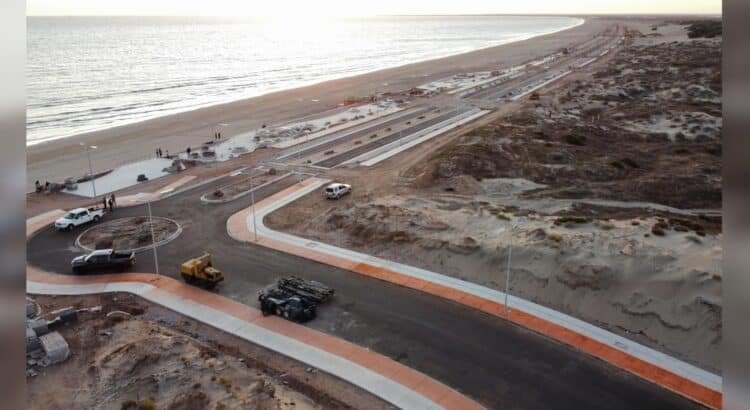 Transforman playa de Huatabampito: nuevo malecón lleva avance del 75%