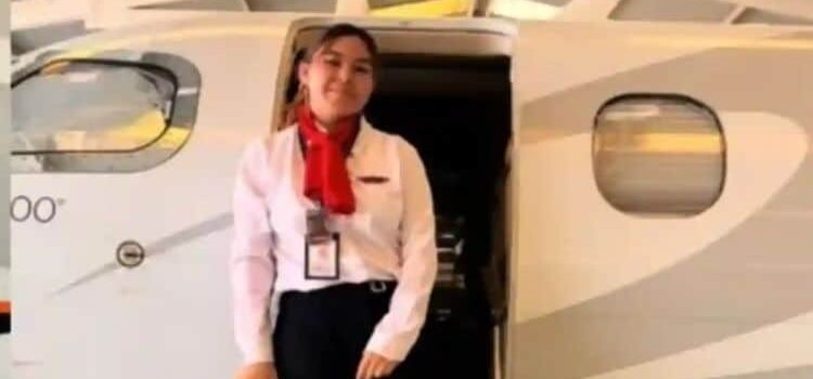 Joven mexicana estudia 7 carreras universitarias simultáneamente Joven mexicana estudia 7 carreras universitarias simultáneamente