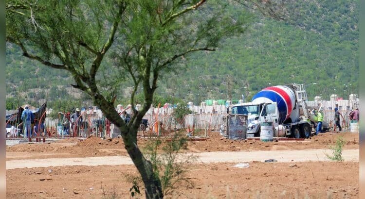 Constructores en Sonora detienen proyectos de vivienda media por incertidumbre económica
