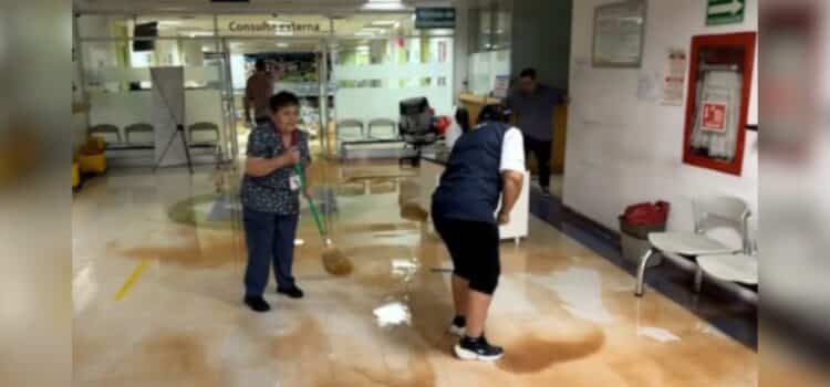 Tormenta provoca inundación en hospital del IMSS en Nogales; se activan protocolos de emergencia Tormenta provoca inundación en hospital del IMSS en Nogales; se activan protocolos de emergencia